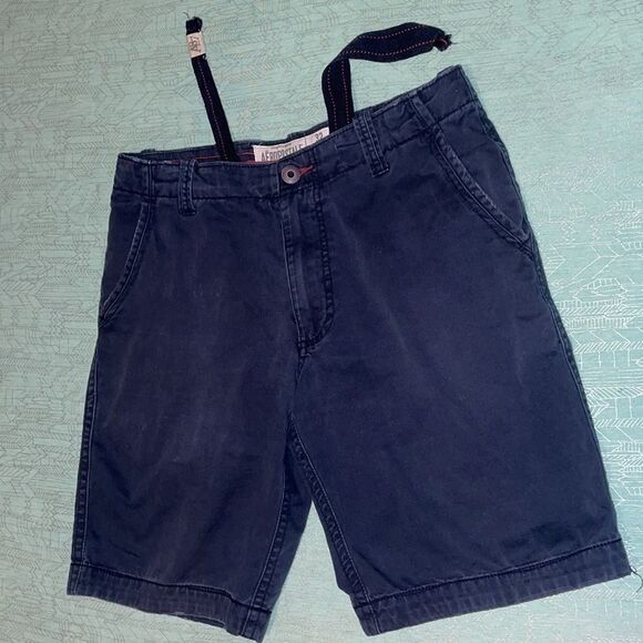 Aeropostale 32 waist navy shorts 10” inseam drawstring belt inside. Red accents - Picture 1 of 15